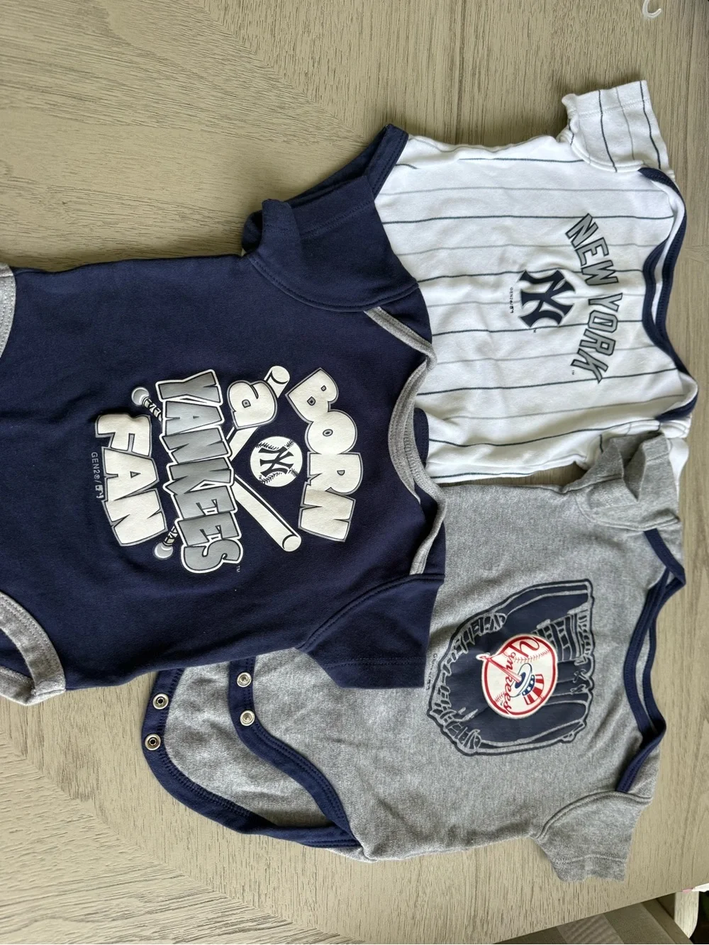 New York Yankees Baby One-Piece Bodysuit Bundle - Navy, White & Gray - Picture 2 of 2